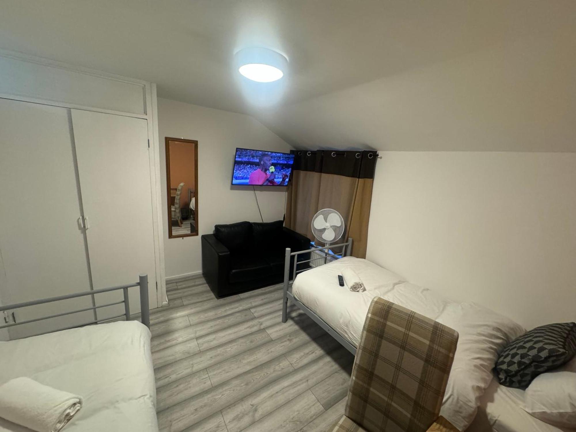 Tottenham Velvet Suites لندن المظهر الخارجي الصورة
